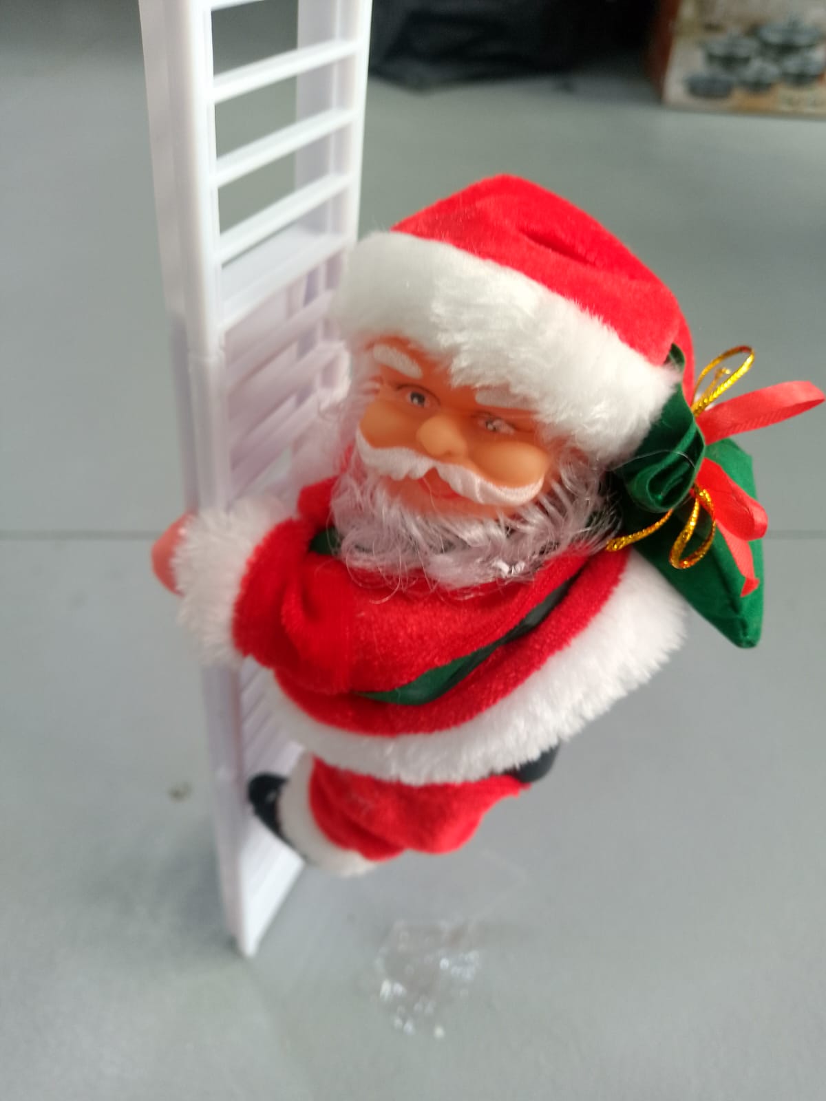 Miniatura 4 de Santa Claus Trepador con Escalera